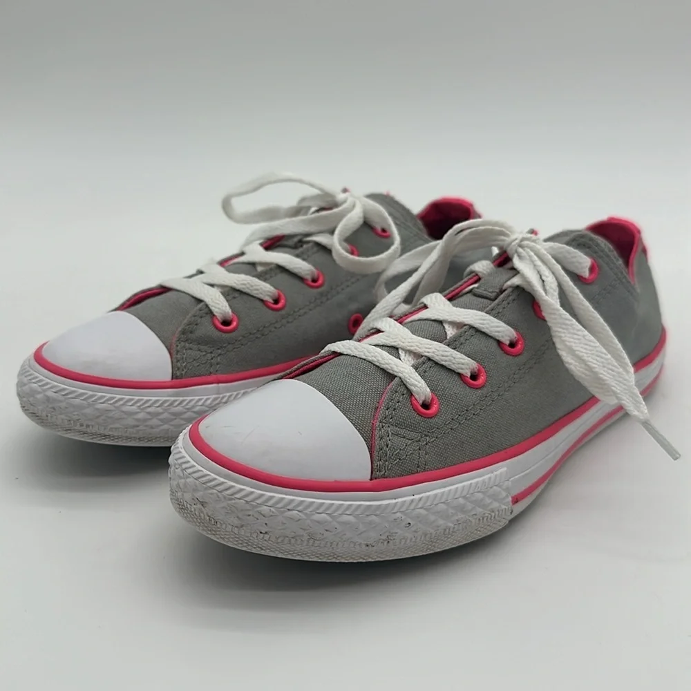 Converse All Star Chuck Taylor Girls Size 4 Double Tongue Sneaker 640578F